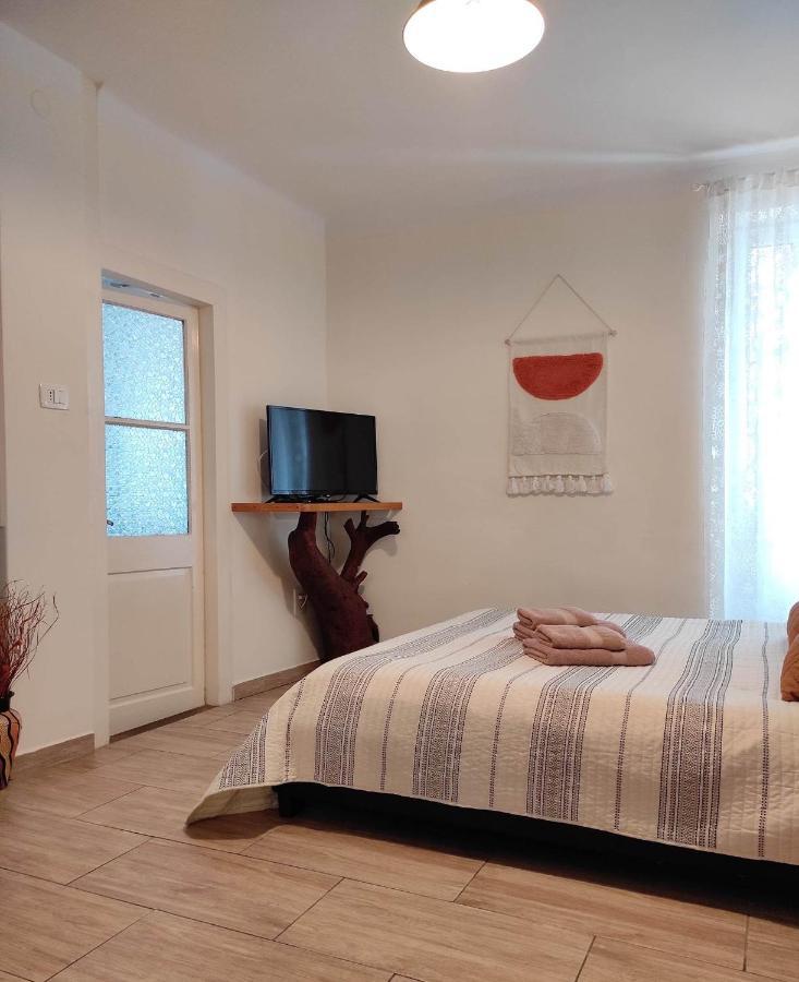 Nice Apartment In The City Center Rovinj Exterior photo